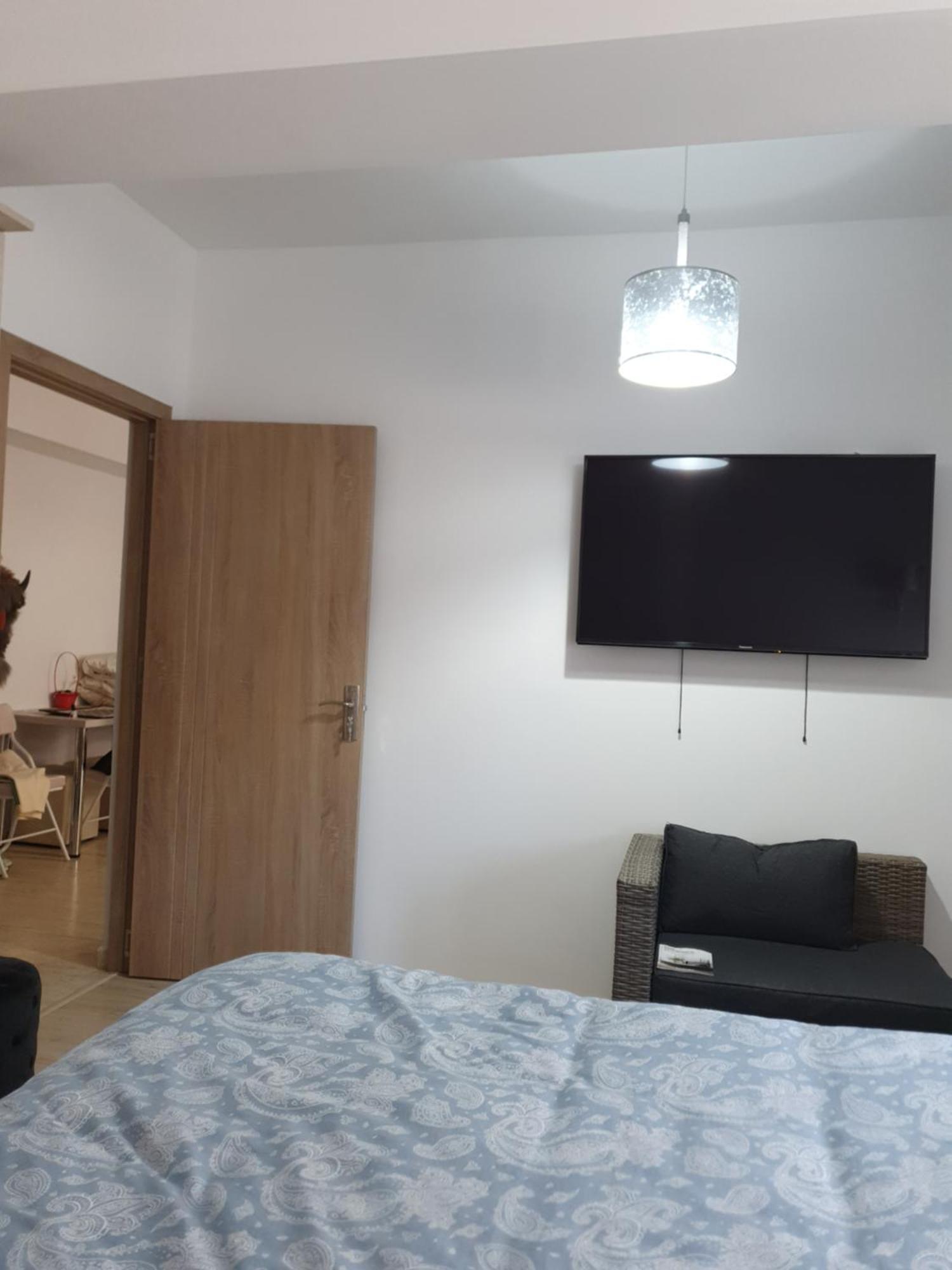 Apartament Castelul Bran Ramnicu Valcea Bagian luar foto